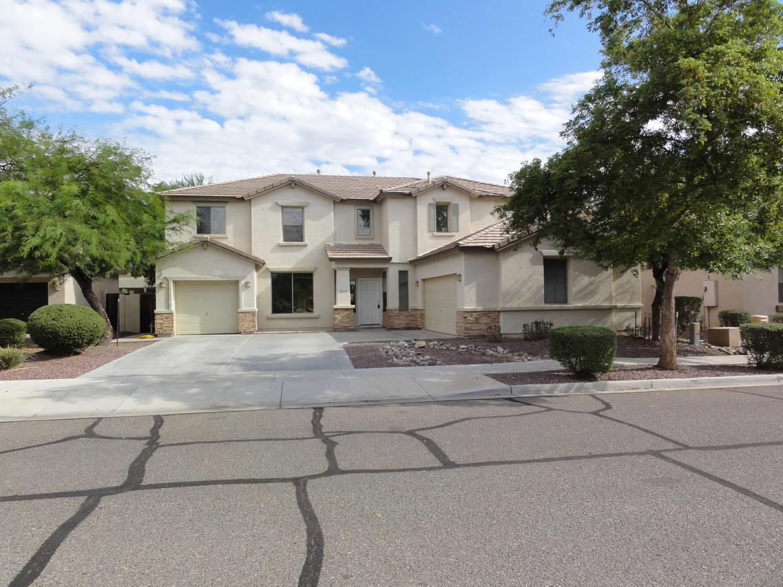 13568 W Redfield Rd., Surprise, AZ 85379