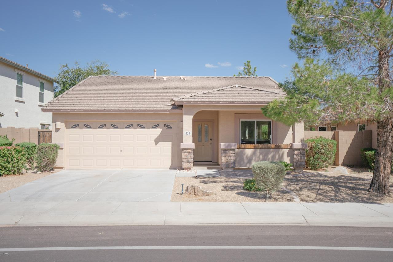 223 N 152nd Dr., Goodyear, AZ 85338