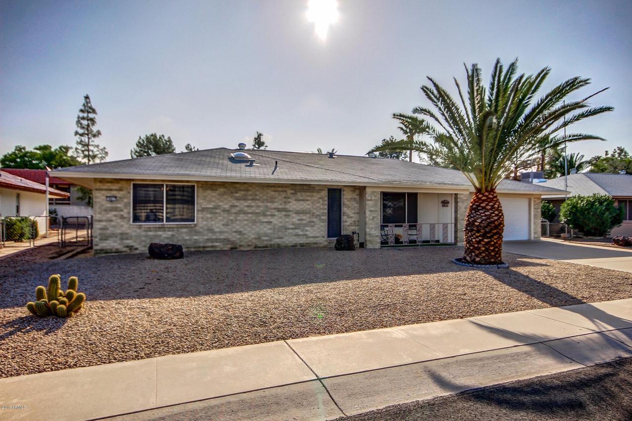 18617 N 103rd Ave., Sun City, AZ 85373