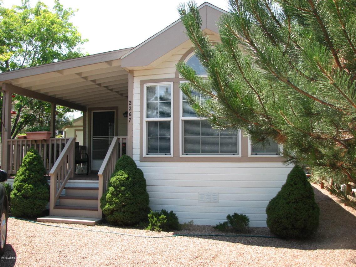 2267 Hanging Tree Ln., Overgaard, AZ 85933