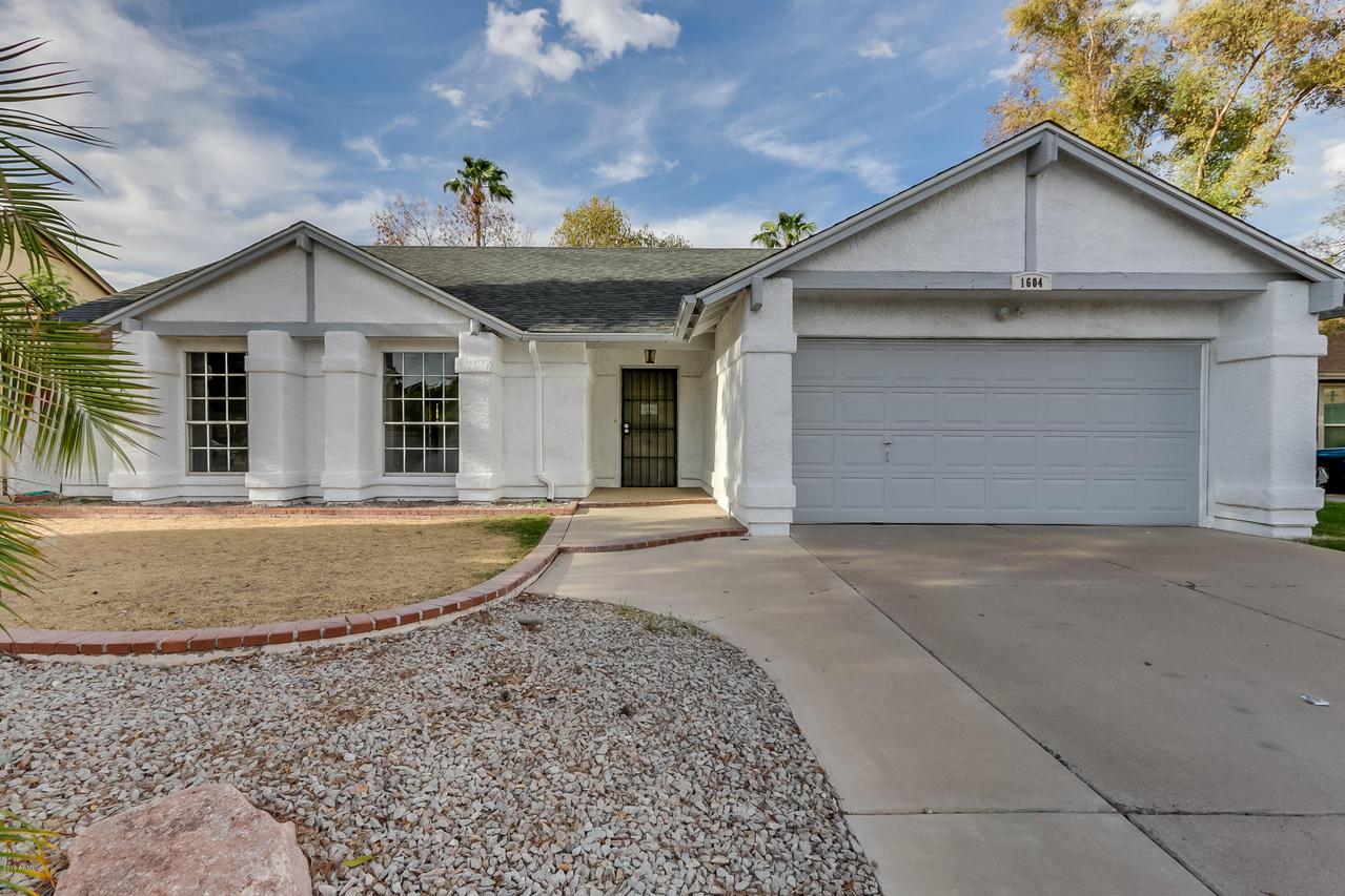 1604 W Barrow Dr., Chandler, AZ 85224