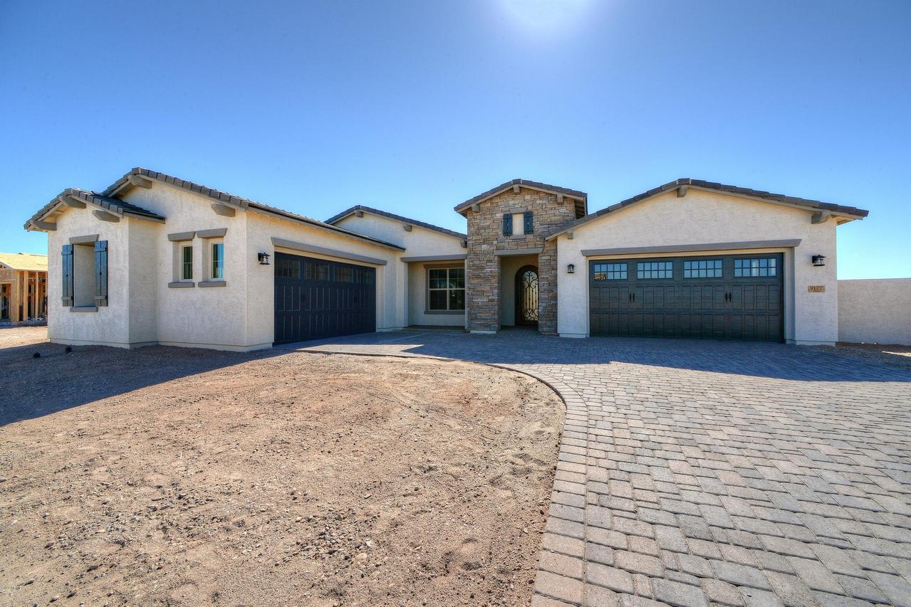 9177 W Los Gatos Dr., Peoria, AZ 85383