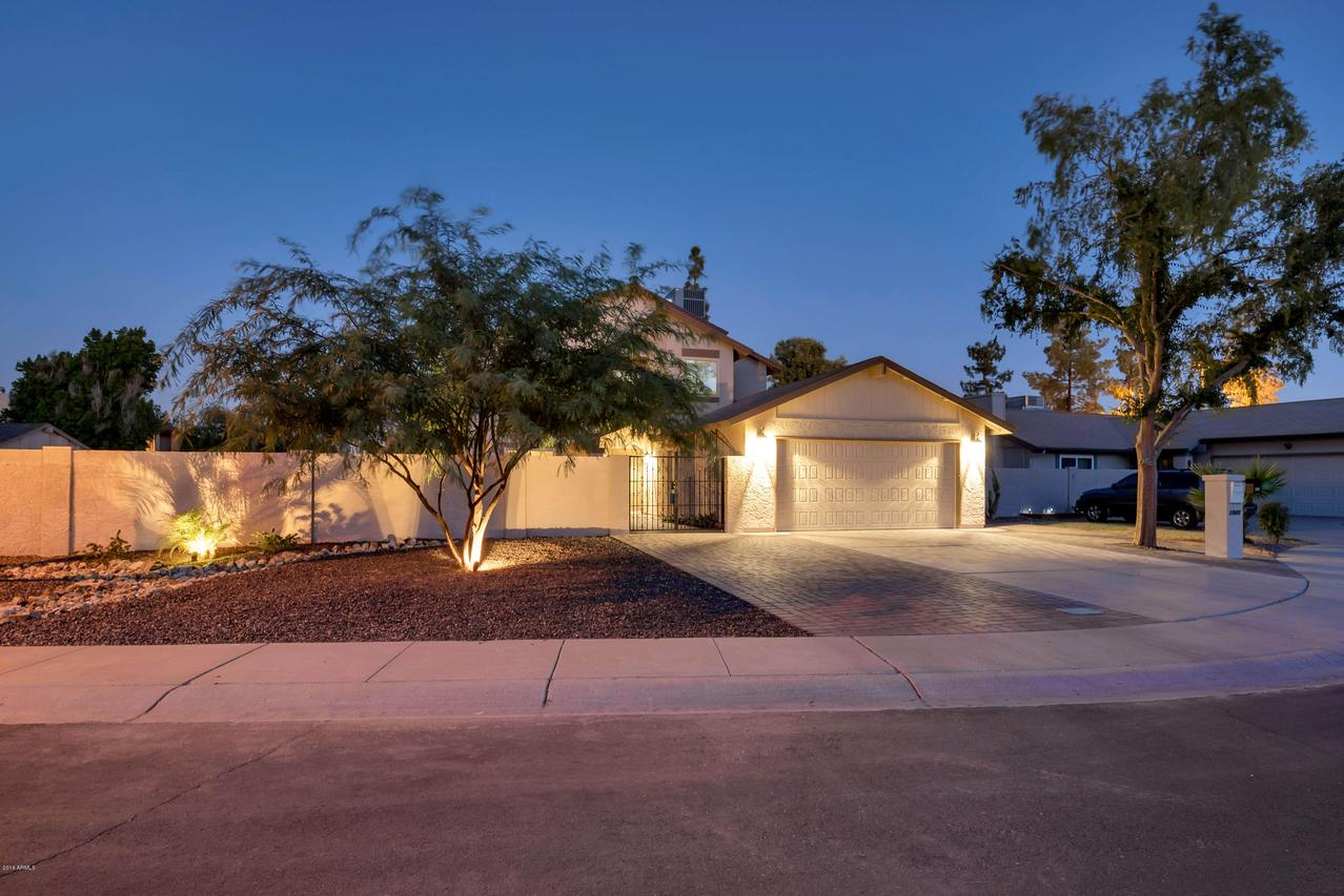 1945 S Ash Cir., Mesa, AZ 85202