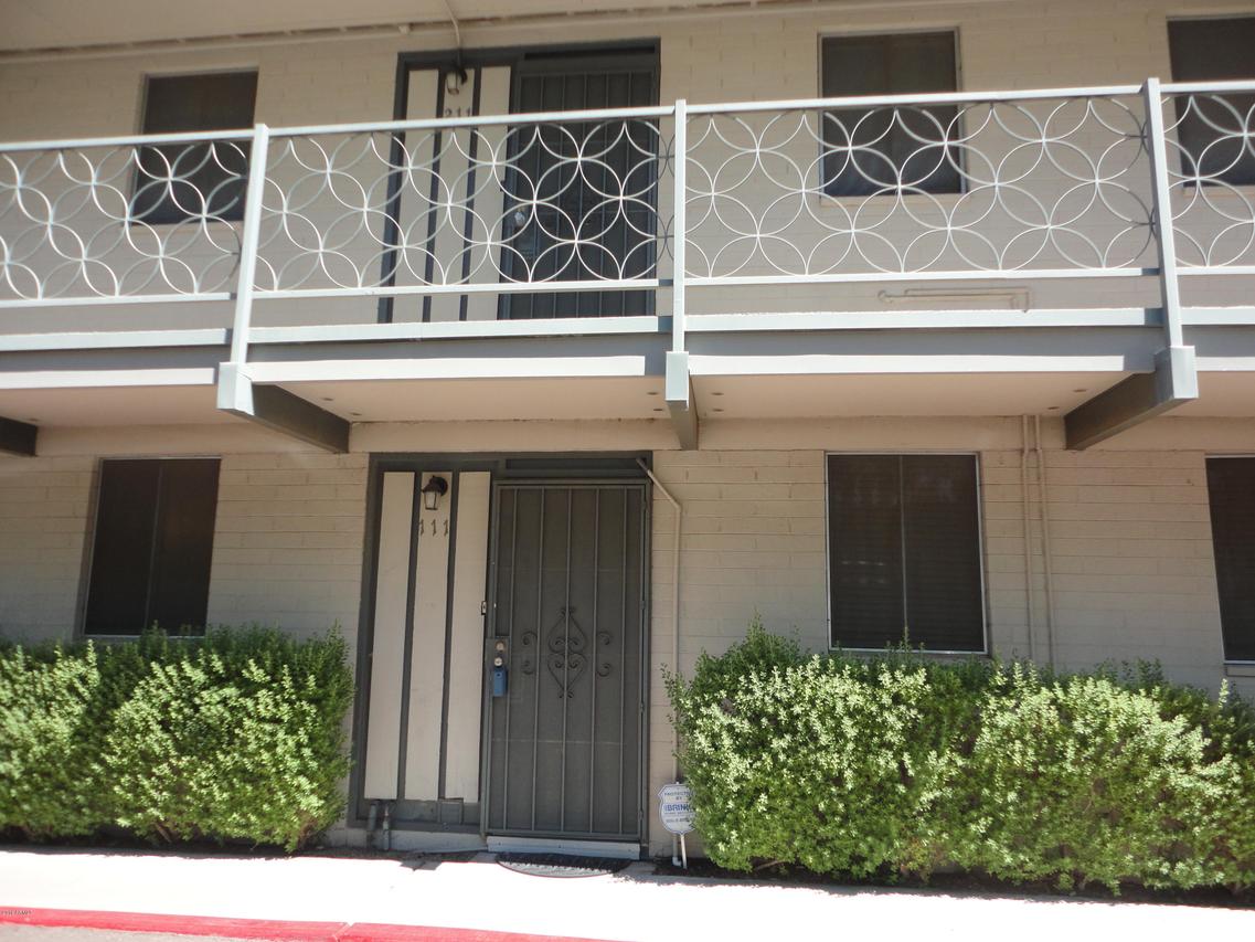 3270 E Camelback Rd. #111, Phoenix, AZ 85018