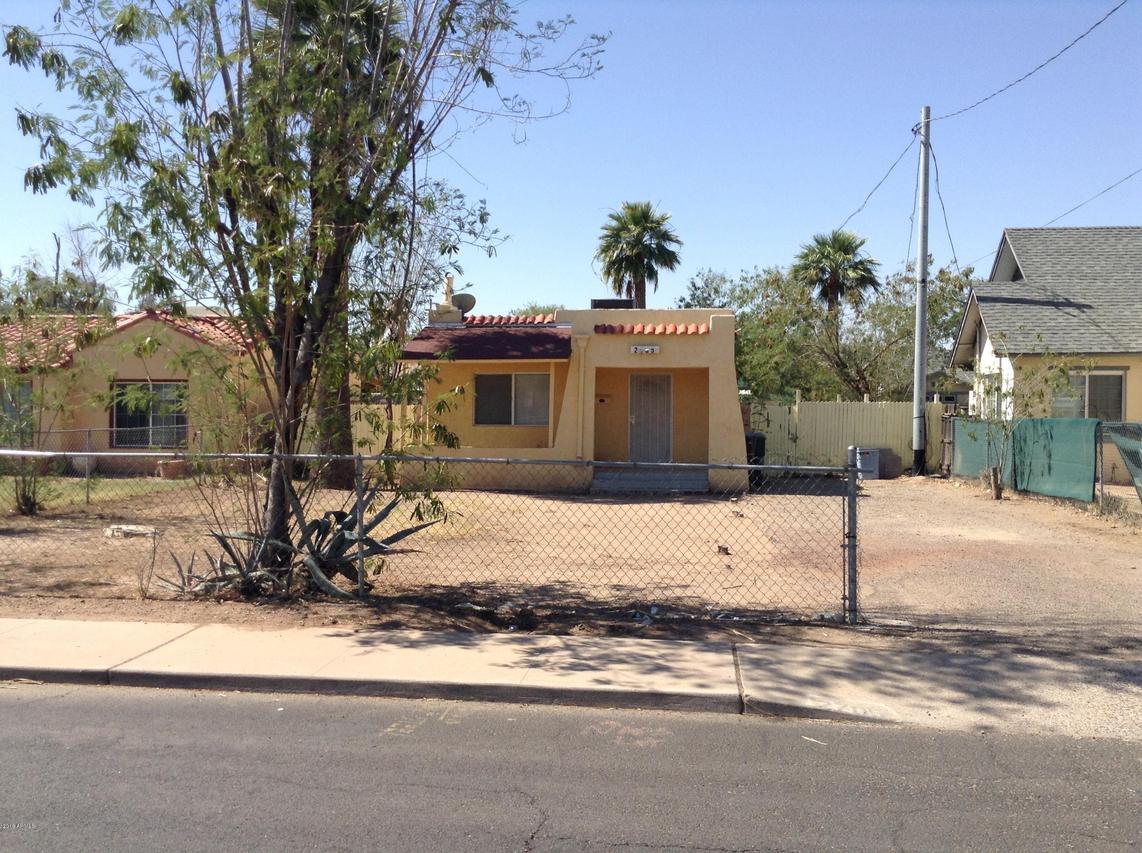 2705 E Brill St., Phoenix, AZ 85008