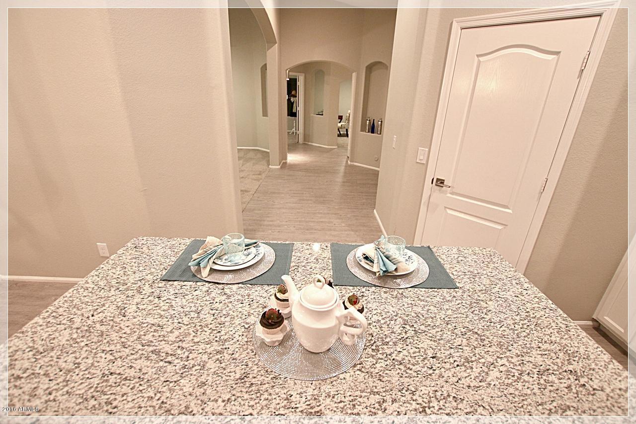 21185 E Calle De Flores, Queen Creek, AZ 85142