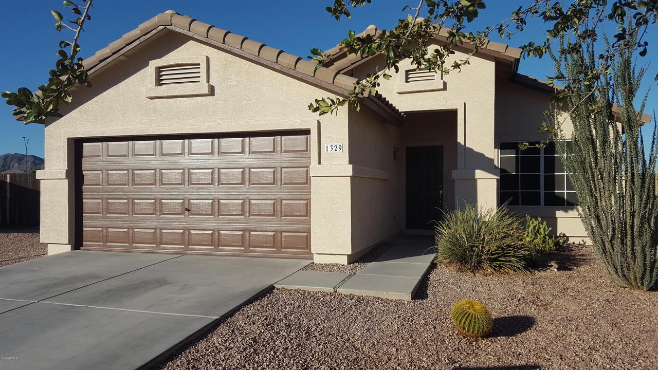 1329 S 219th Dr., Buckeye, AZ 85326