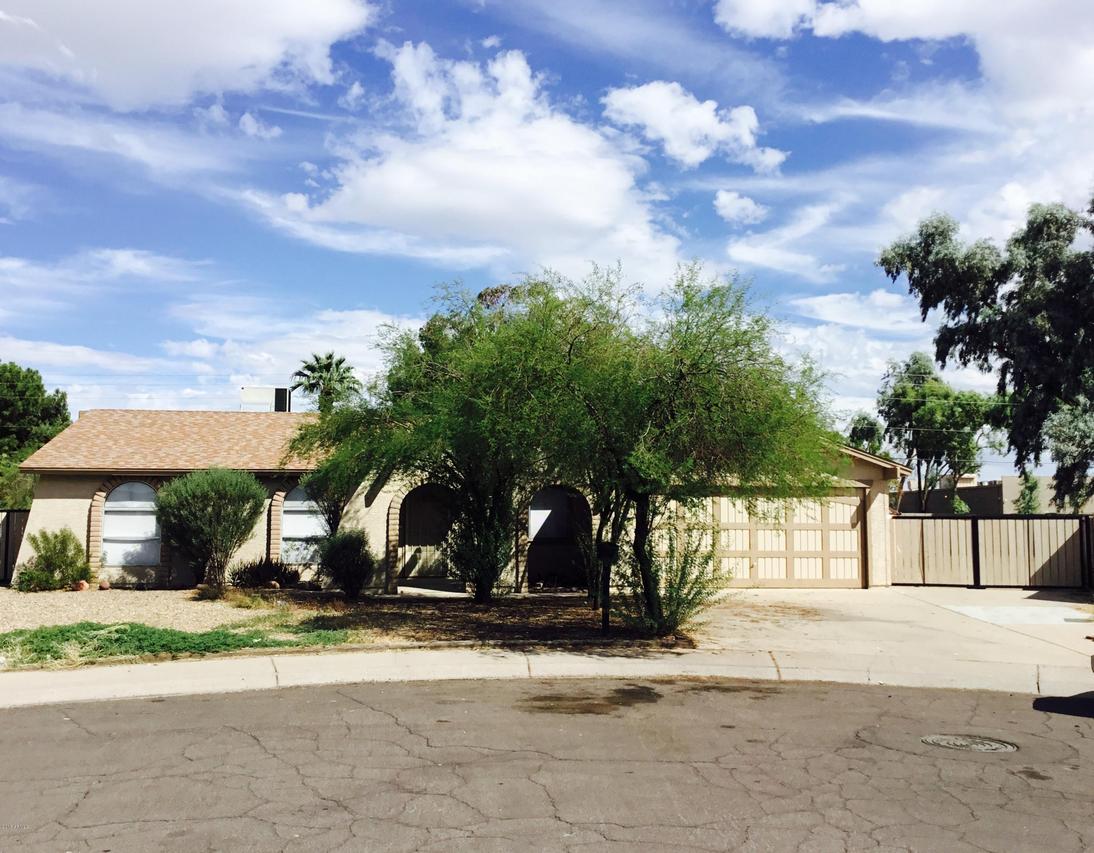 6702 W Merrell St., Phoenix, AZ 85033