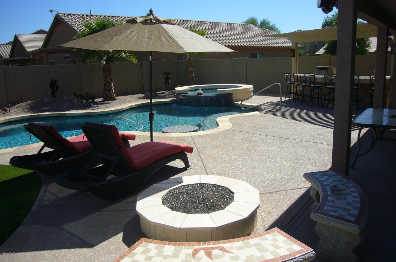 28217 N Quartz Way, San Tan Valley, AZ 85143