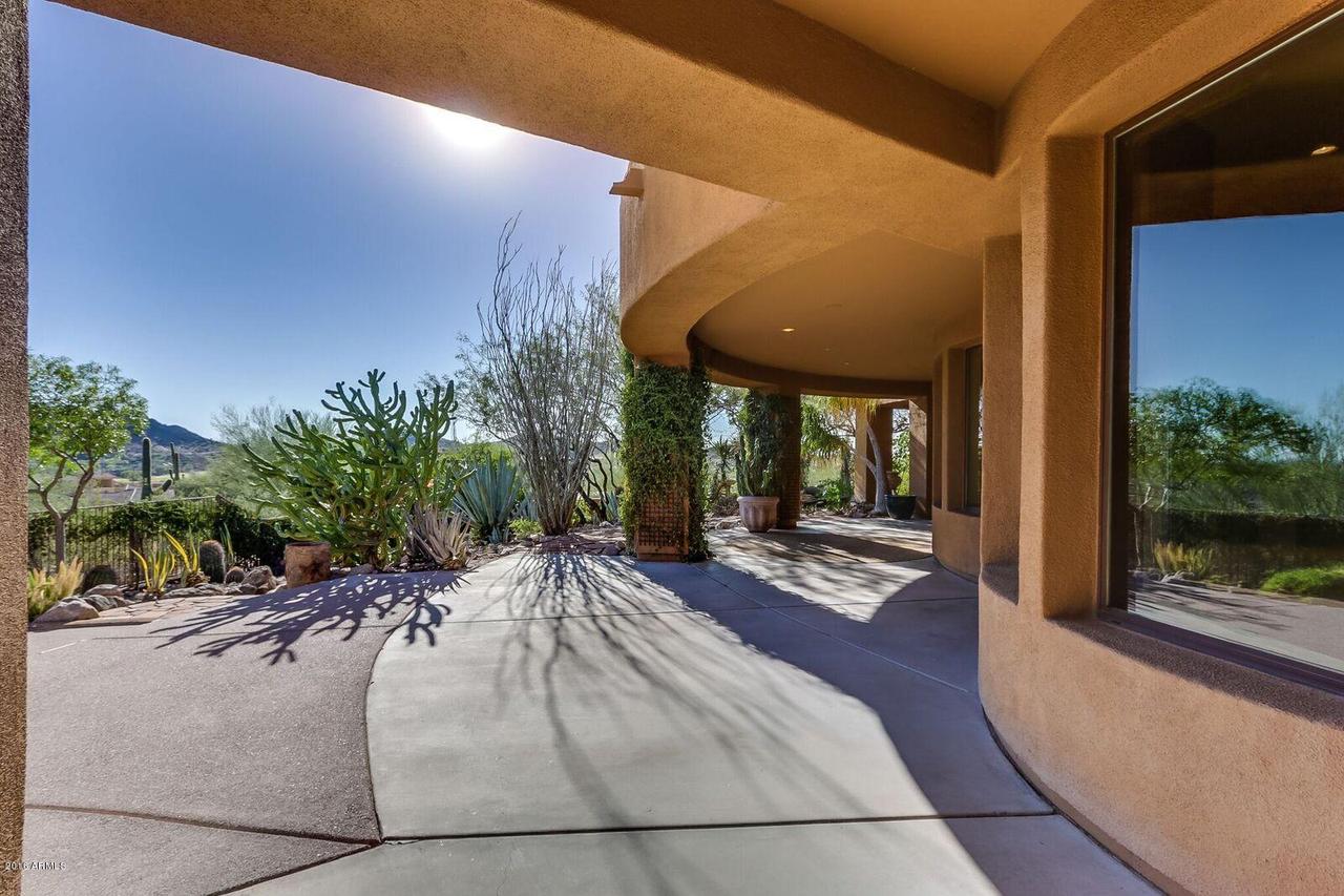 10251 E Latham Way, Gold Canyon, AZ 85118