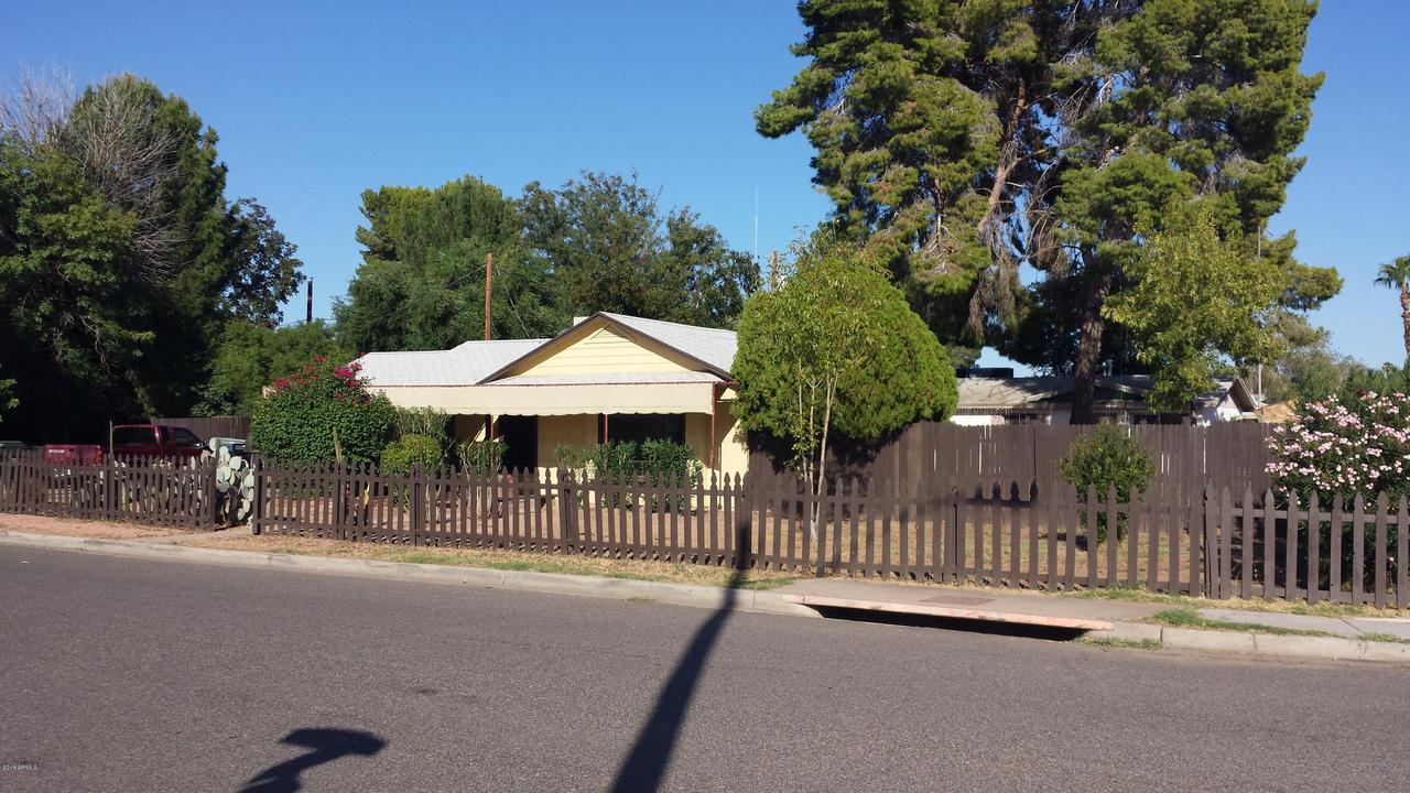 2303 N 28th Pl., Phoenix, AZ 85008