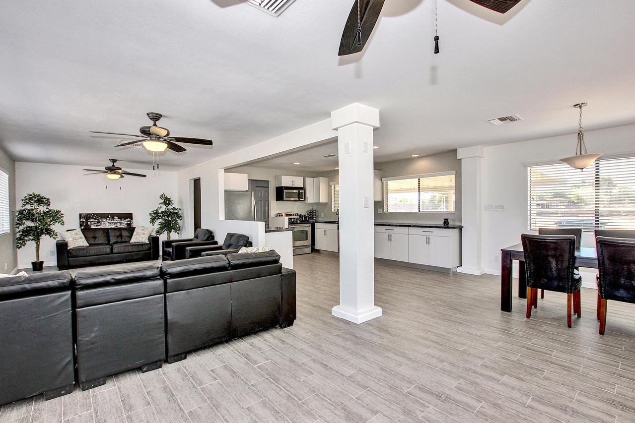7350 N 185th Ave., Waddell, AZ 85355