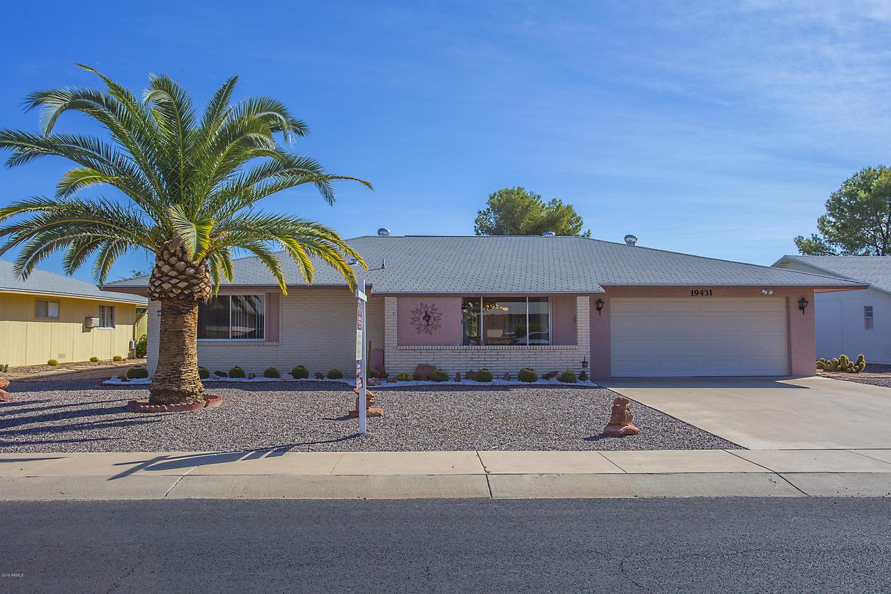 19431 N Signal Butte Cir., Sun City, AZ 85373