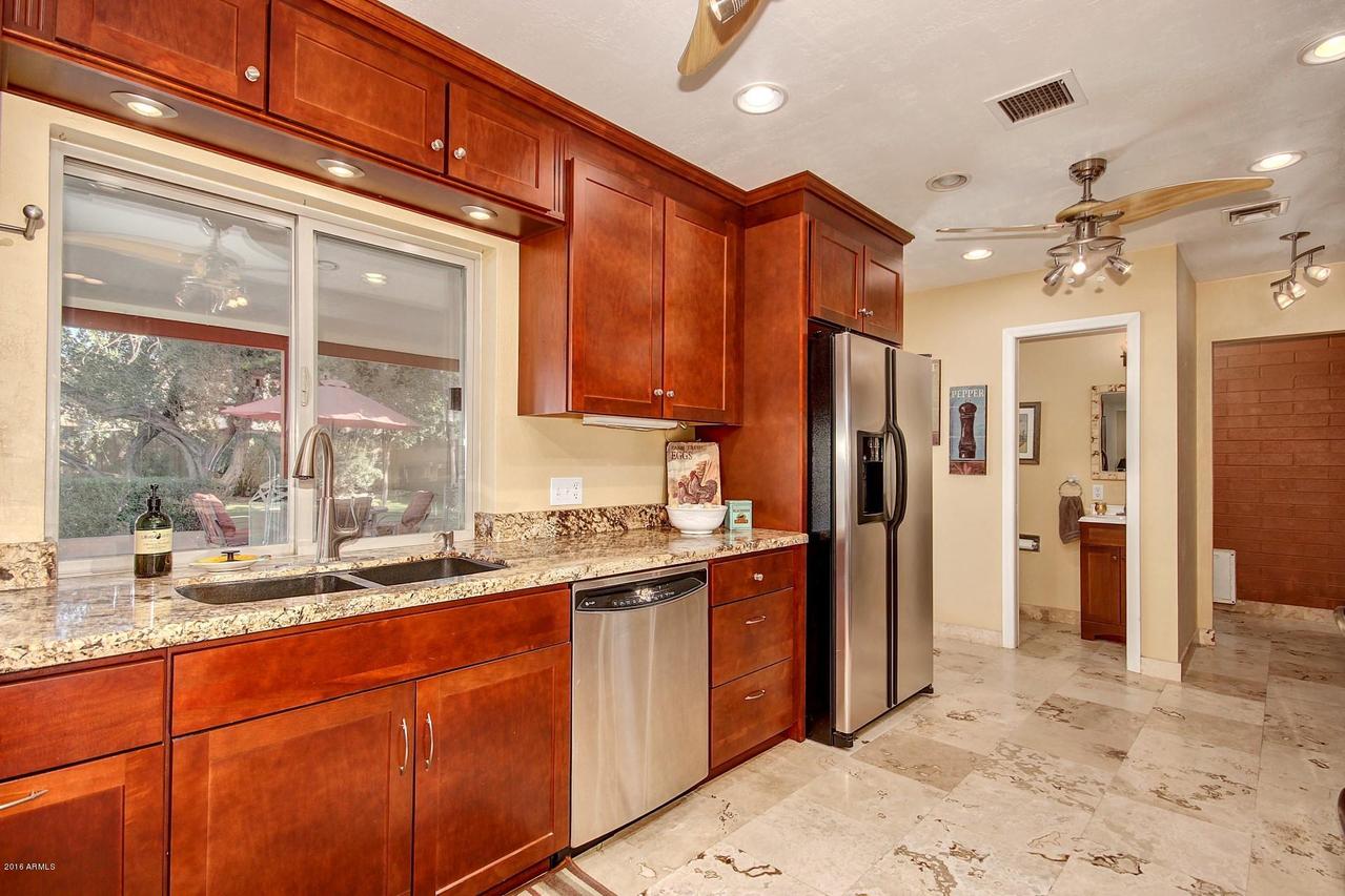 2812 E Weldon Ave., Phoenix, AZ 85016