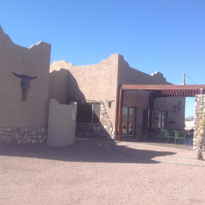 3160 E 4th Ave., Apache Junction, AZ 85119