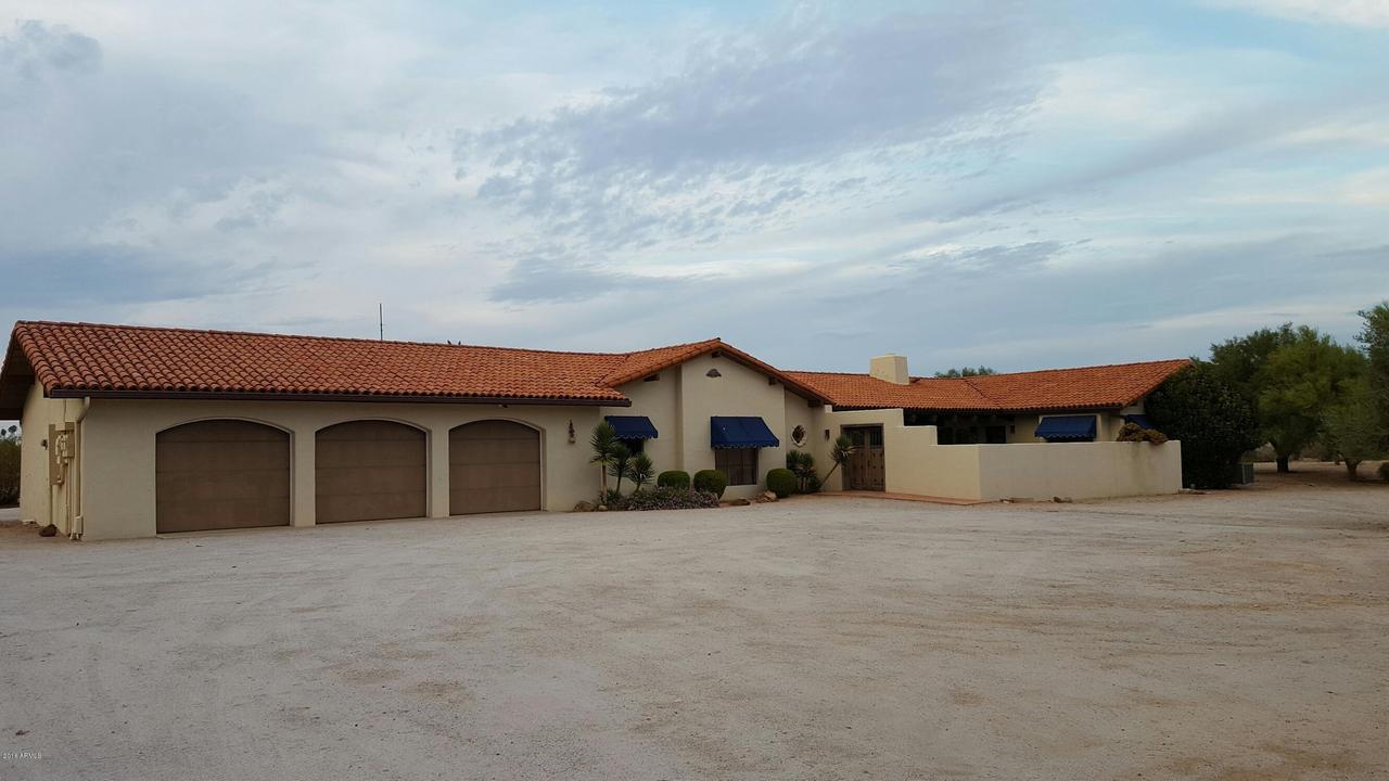 320 N Lazy Fox Dr., Wickenburg, AZ 85390