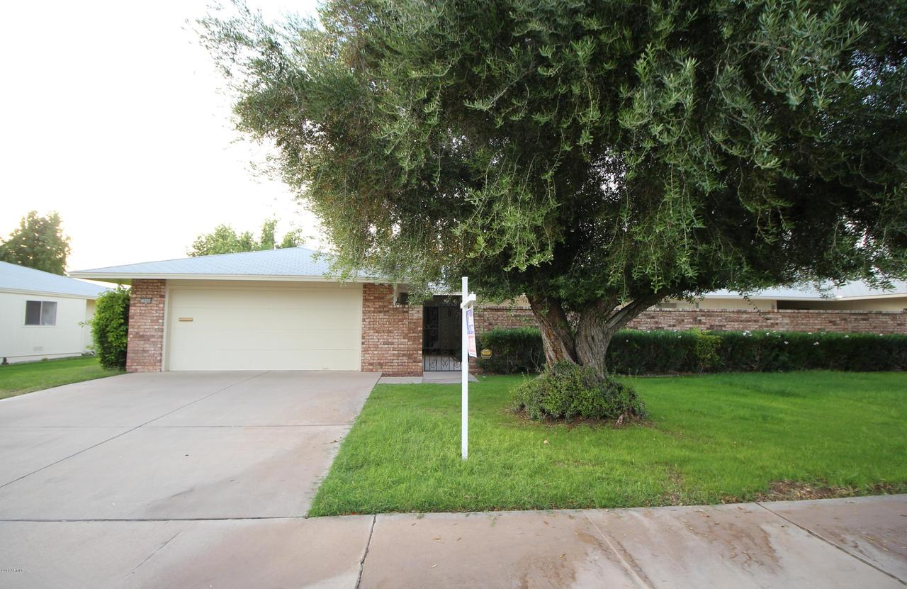 18440 N Conestoga Dr., Sun City, AZ 85373