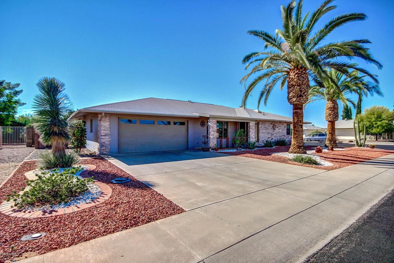 10145 W Sombrero Cir., Sun City, AZ 85373