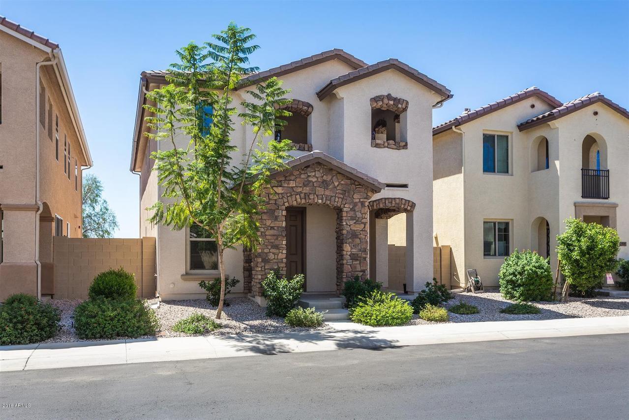 9237 W Coolbrook Ave., Peoria, AZ 85382