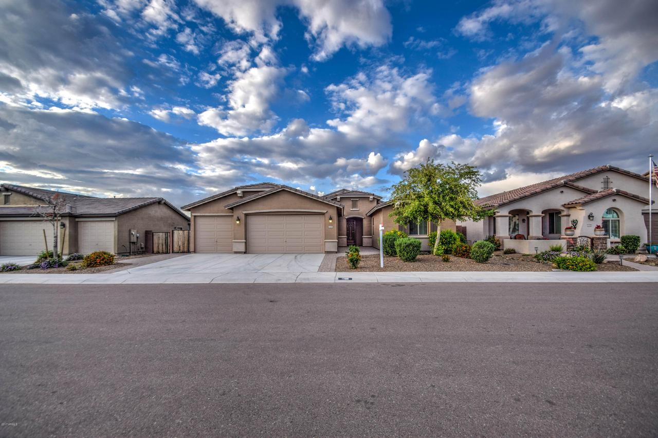 1188 W Dove Tree Ave., San Tan Valley, AZ 85140