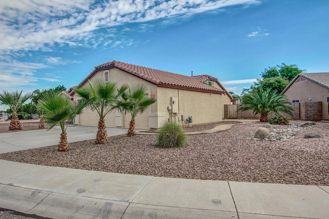 16403 W Ironwood St., Surprise, AZ 85388