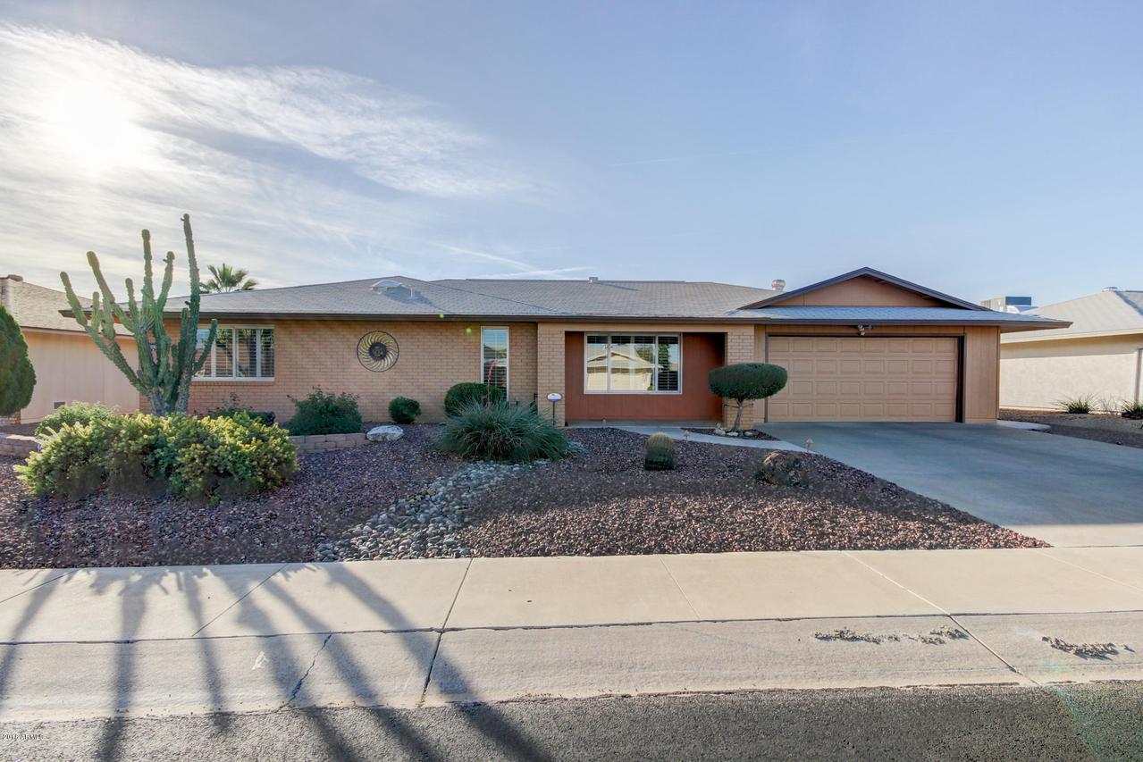 20013 N Willow Creek Cir., Sun City, AZ 85373