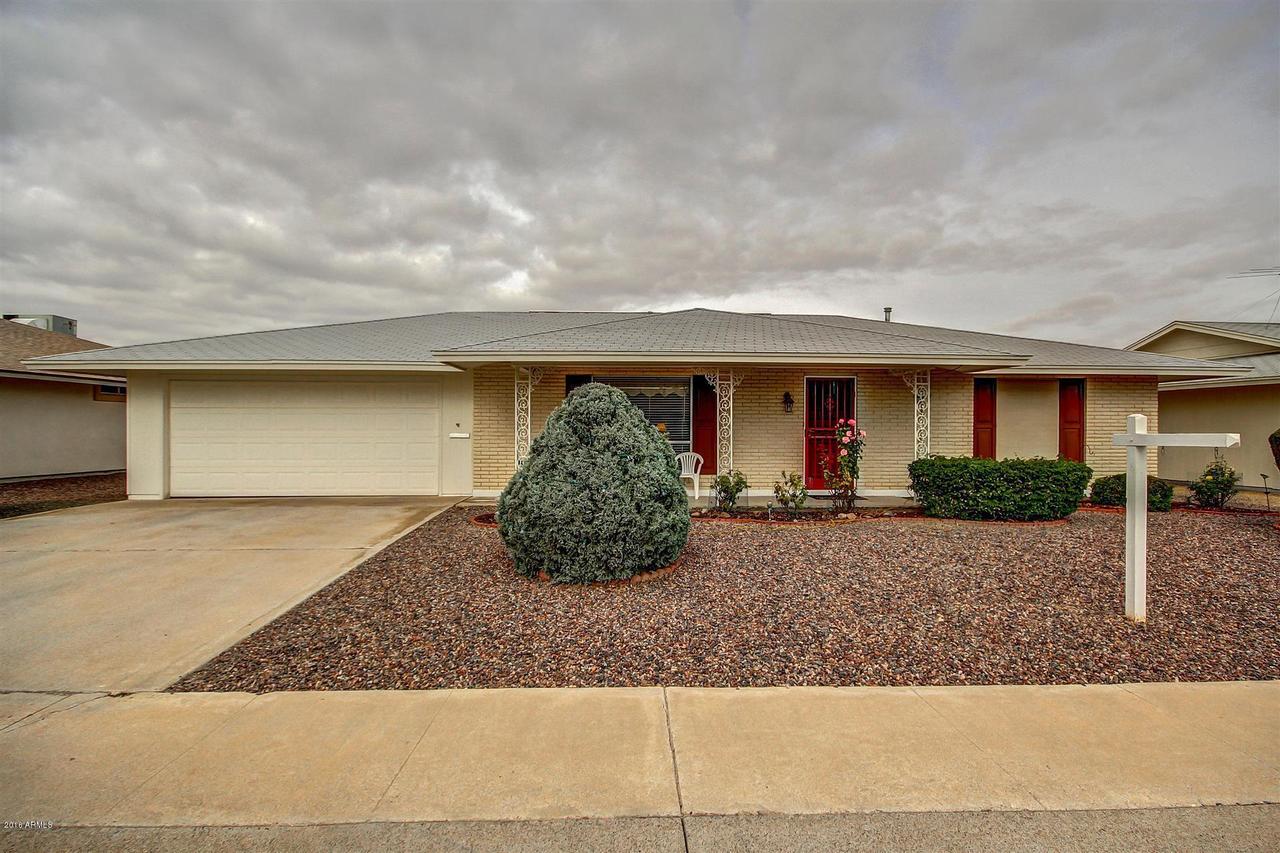 10011 W Prairie Hills Cir., Sun City, AZ 85351