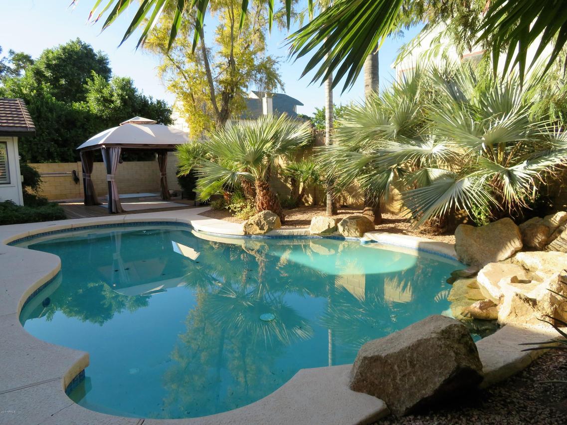 8026 E Tuckey Ln., Scottsdale, AZ 85250