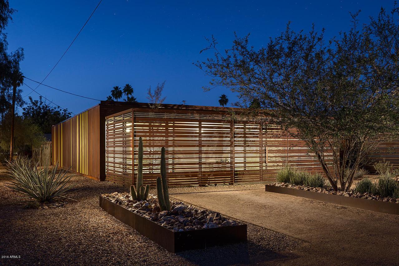 2302 E Curnow Dr., Phoenix, AZ 85016