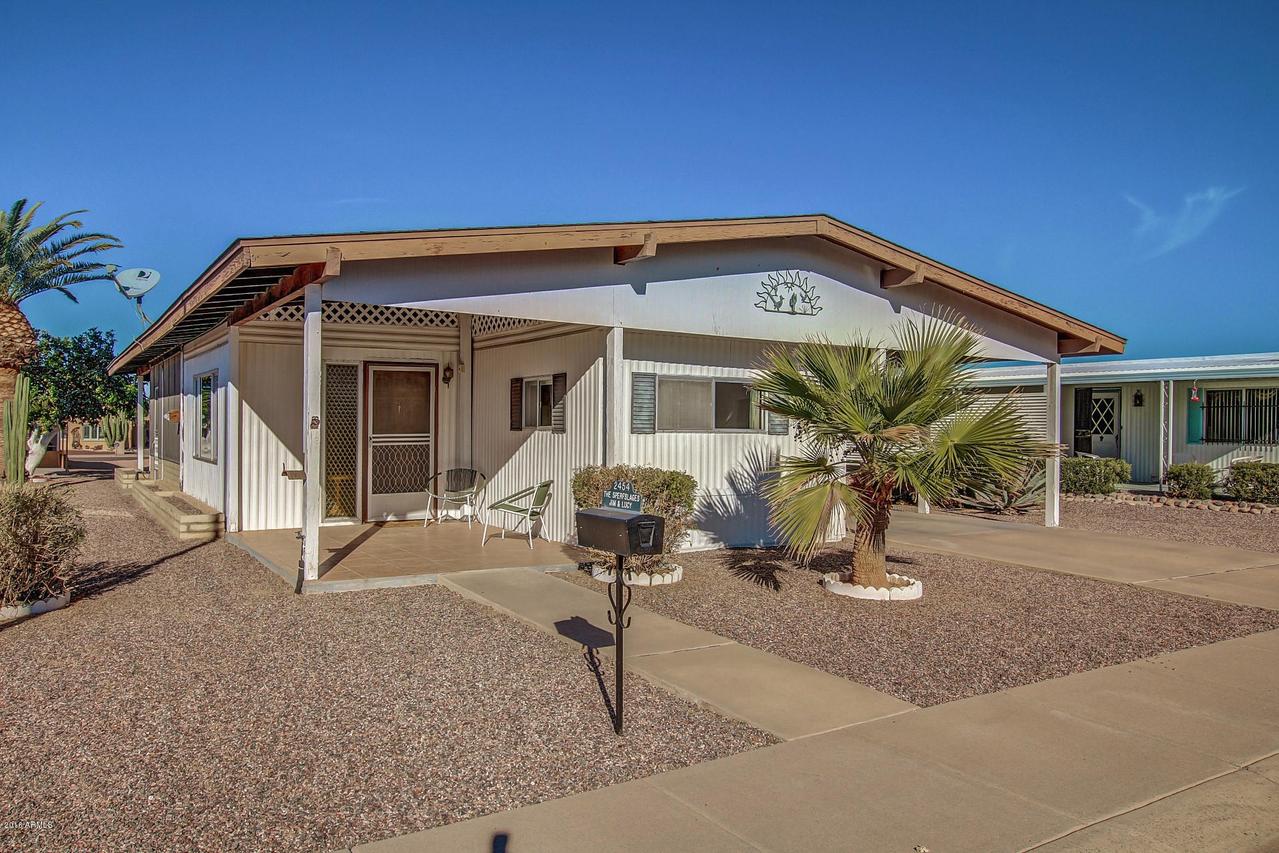 2454 N Snead Dr., Mesa, AZ 85215