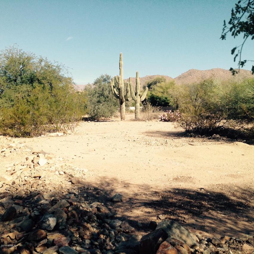 10826 E Laurel Ln. #2, Scottsdale, AZ 85259