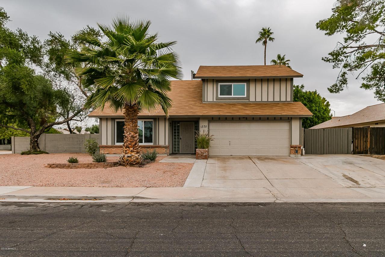 1370 W Laguna Azul Ave., Mesa, AZ 85202