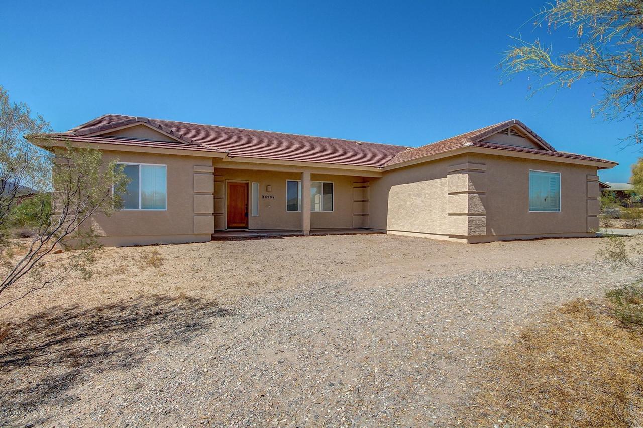 39714 N 3rd Ave., Phoenix, AZ 85027