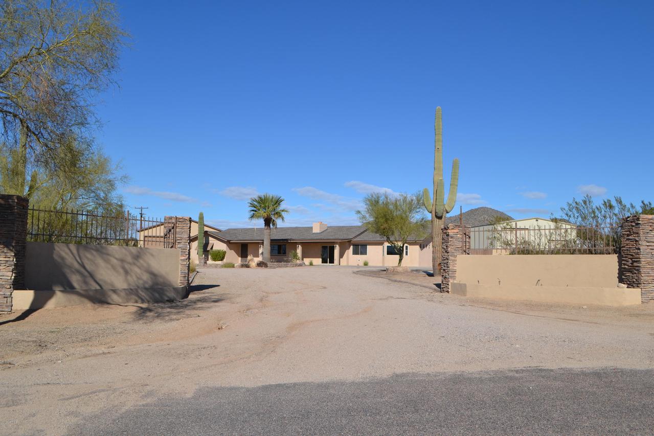 8226 E Willetta St., Mesa, AZ 85207