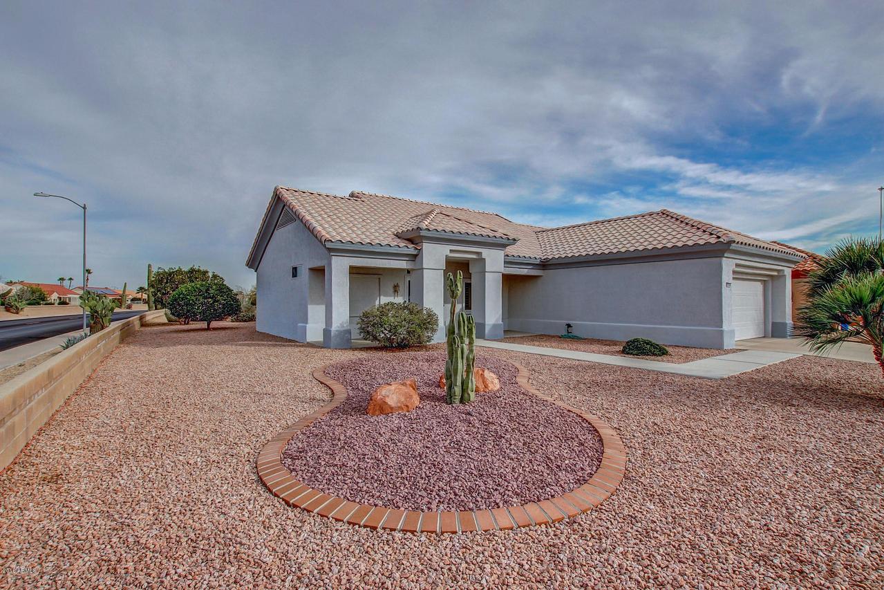 23009 N Adkison Dr., Sun City West, AZ 85375