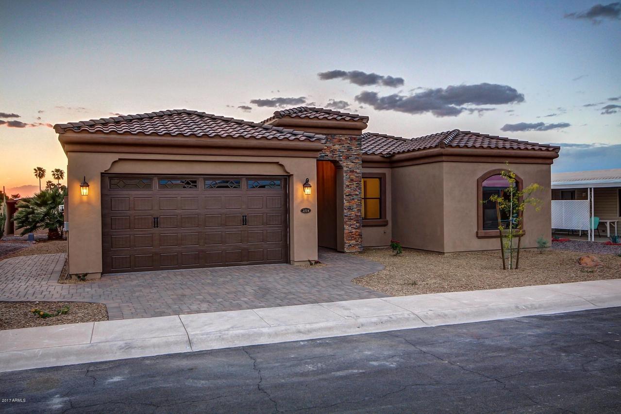 2514 N Snead Dr., Mesa, AZ 85215