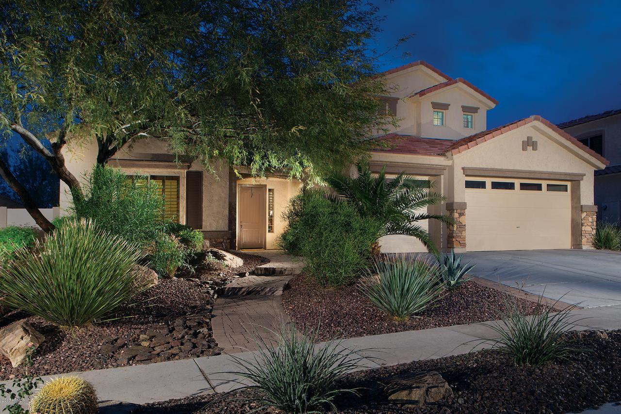 2124 W Eagle Feather Rd., Phoenix, AZ 85085