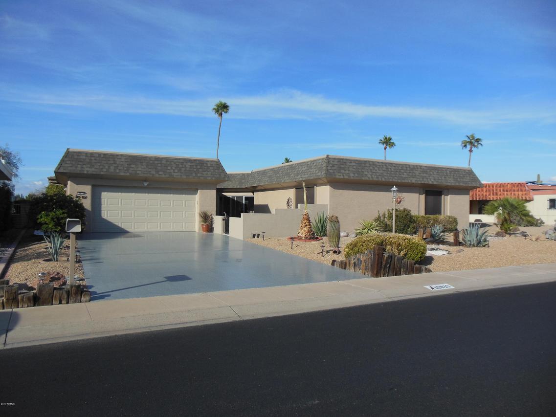 10810 W Palmeras Dr., Sun City, AZ 85373