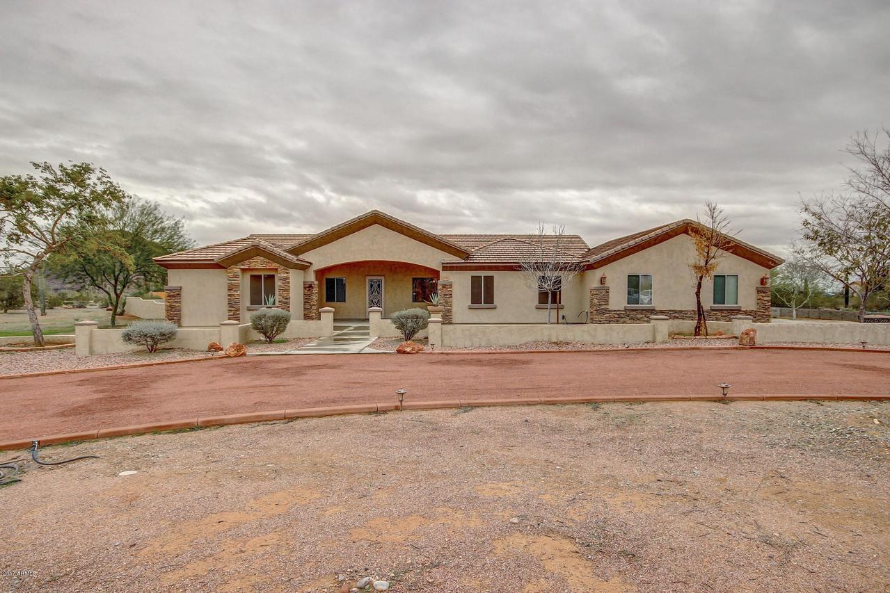 15745 W Dale Ln., Surprise, AZ 85387