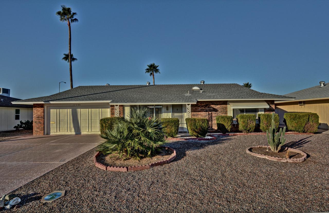 17206 N Foothills Dr., Sun City, AZ 85373
