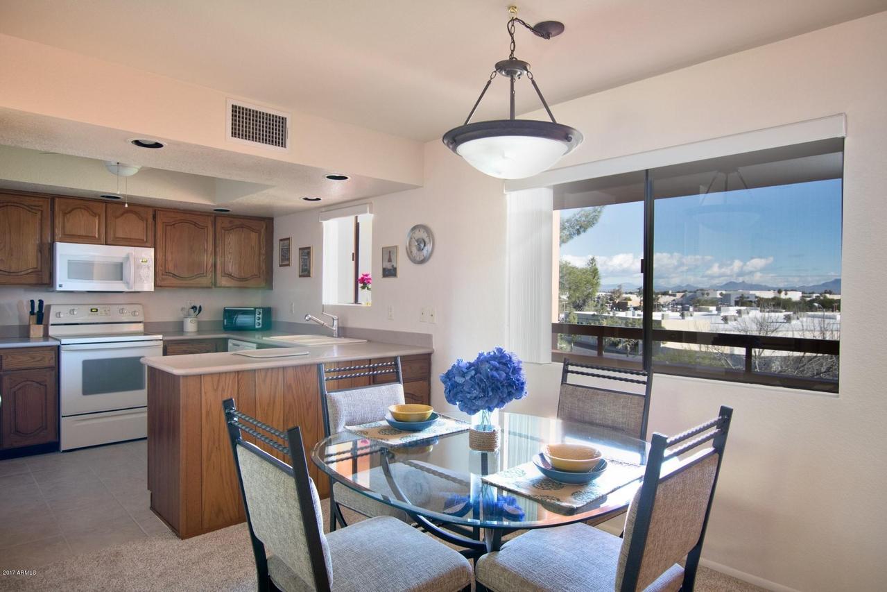 12222 N Paradise Village Pkwy. #407, Phoenix, AZ 85032