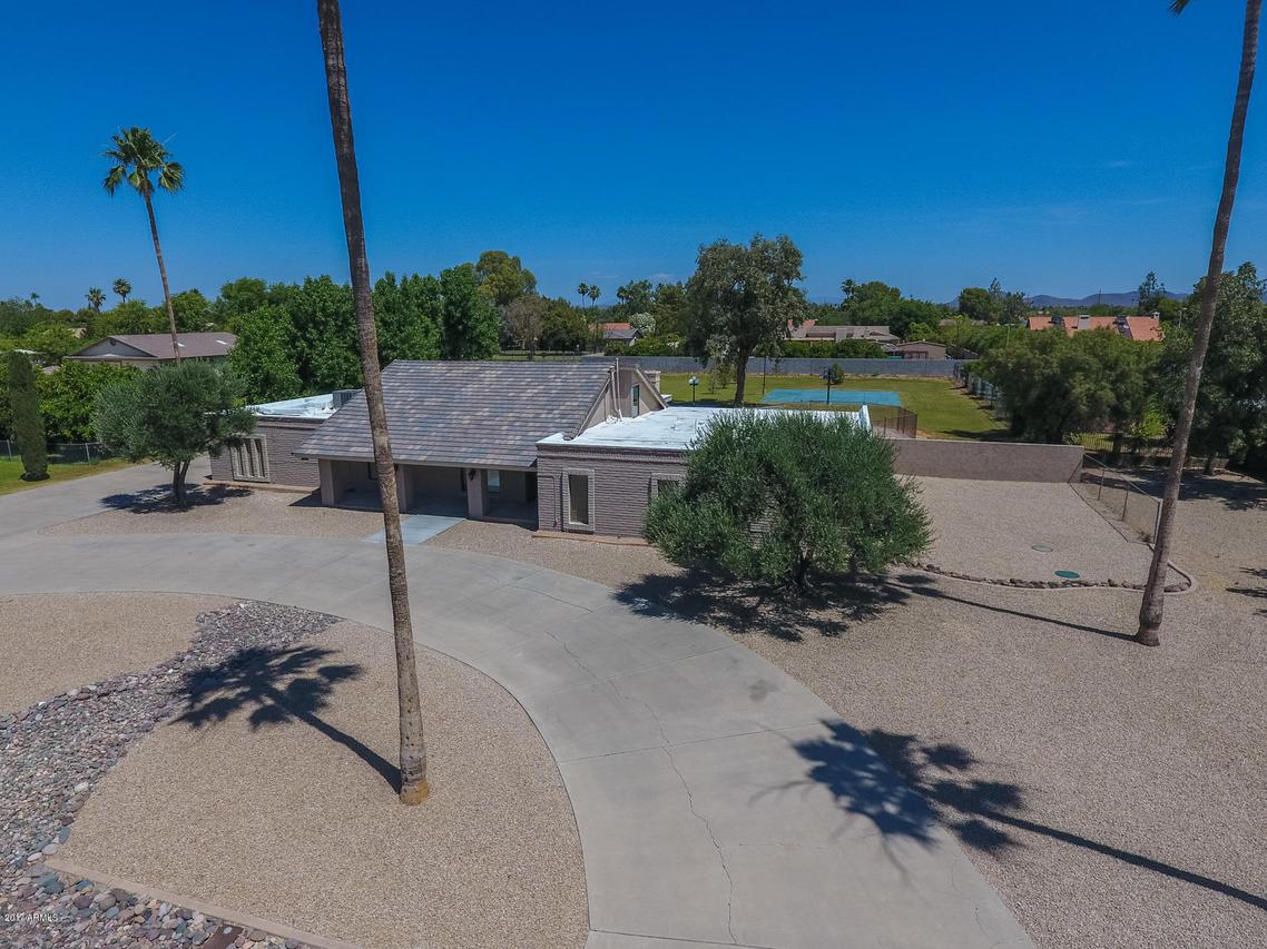6764 W Gelding Dr., Peoria, AZ 85381