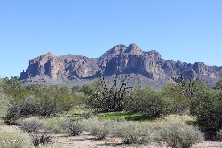 E Starr Rd., Apache Junction, AZ 85119