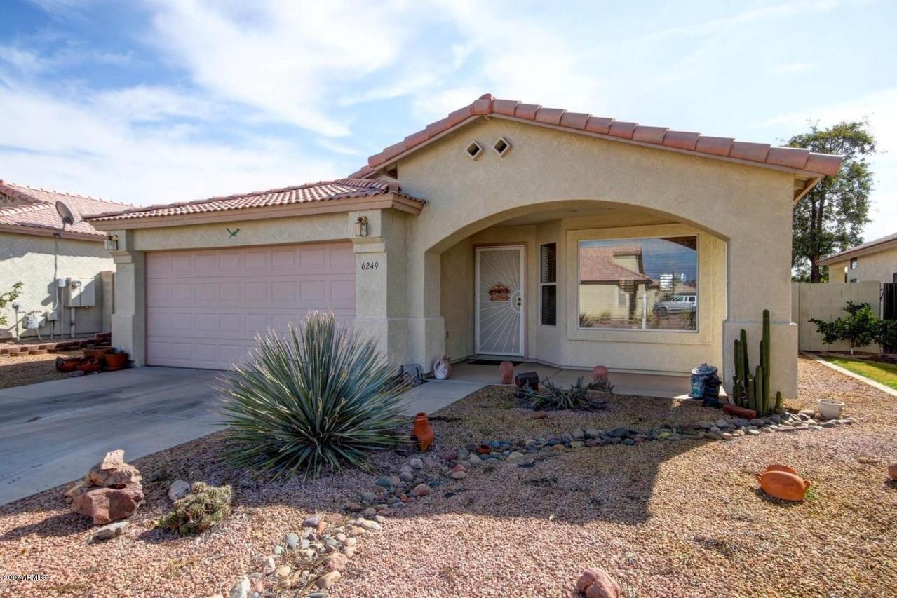 6249 E Mills St., Mesa, AZ 85215