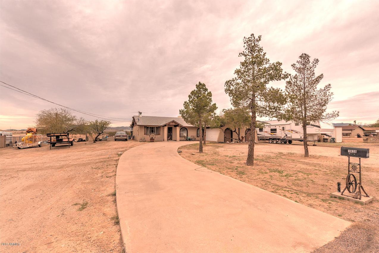 1820 N 202nd Ave., Buckeye, AZ 85396