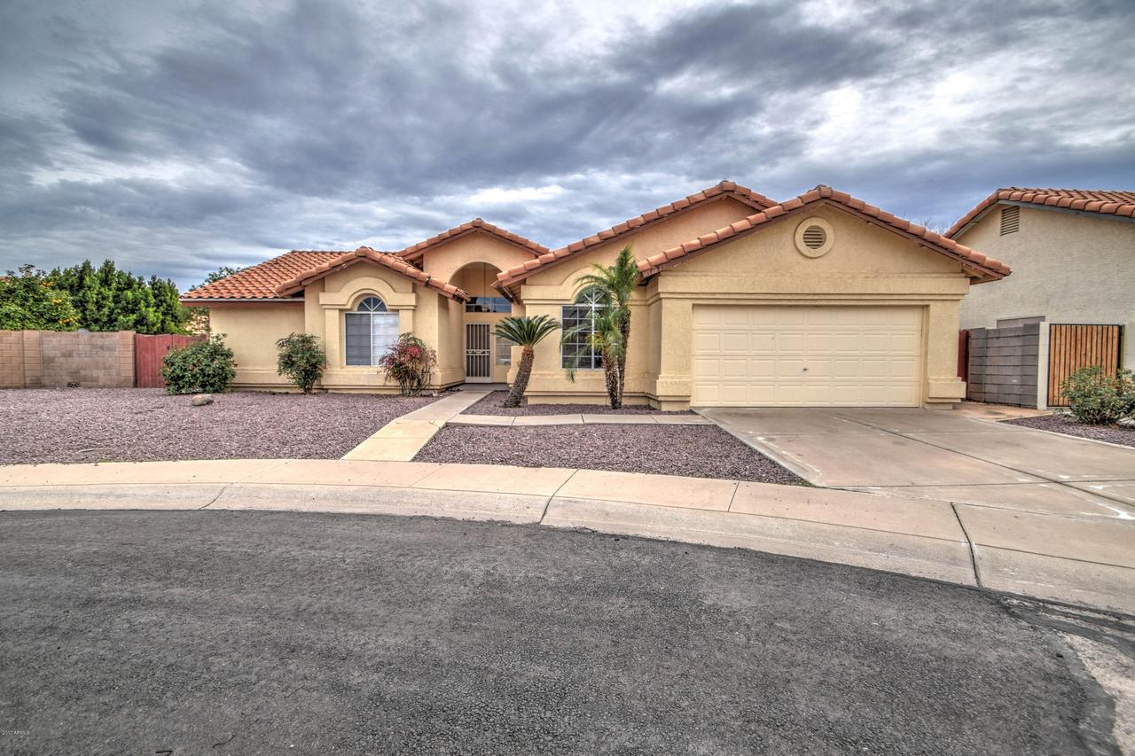 11031 W Runion Dr., Sun City, AZ 85373