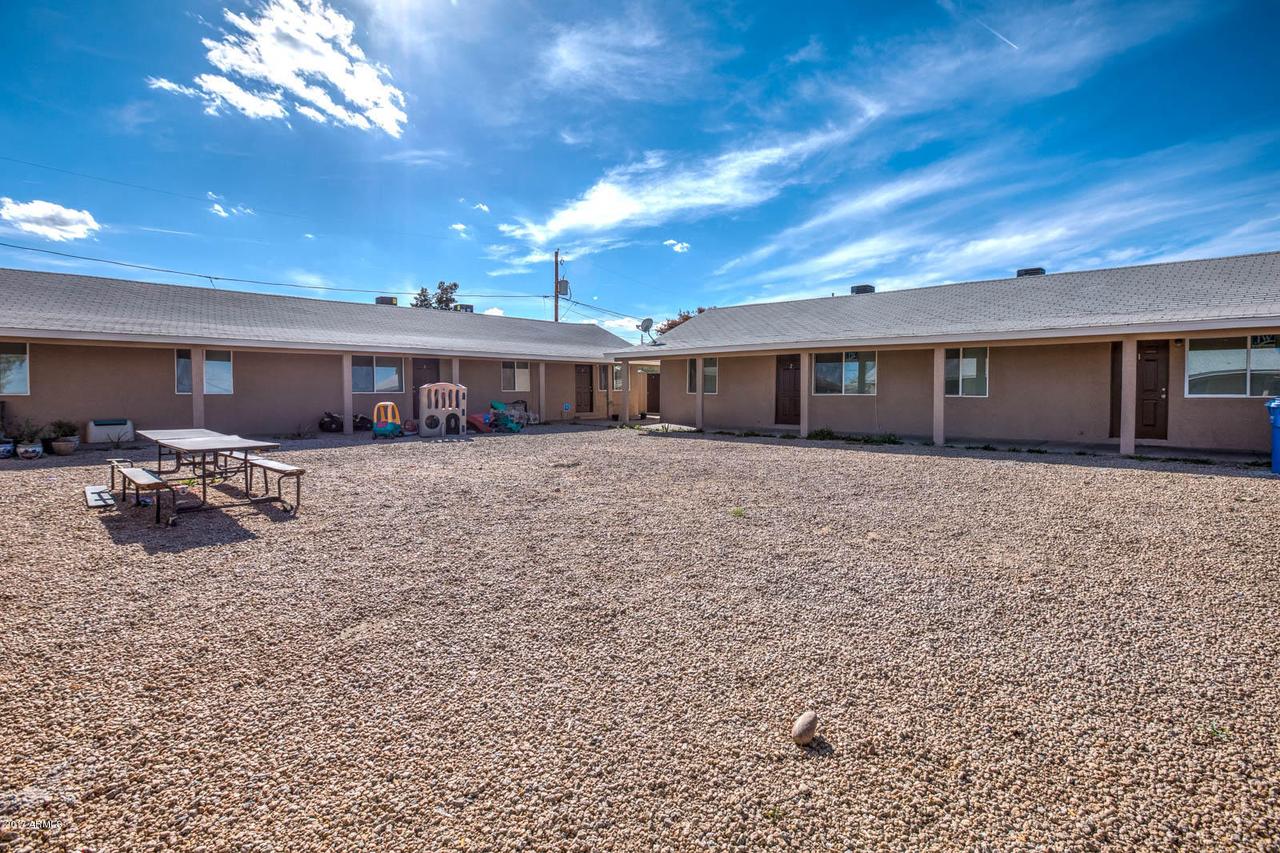 715 E Mobile Ln., Phoenix, AZ 85040