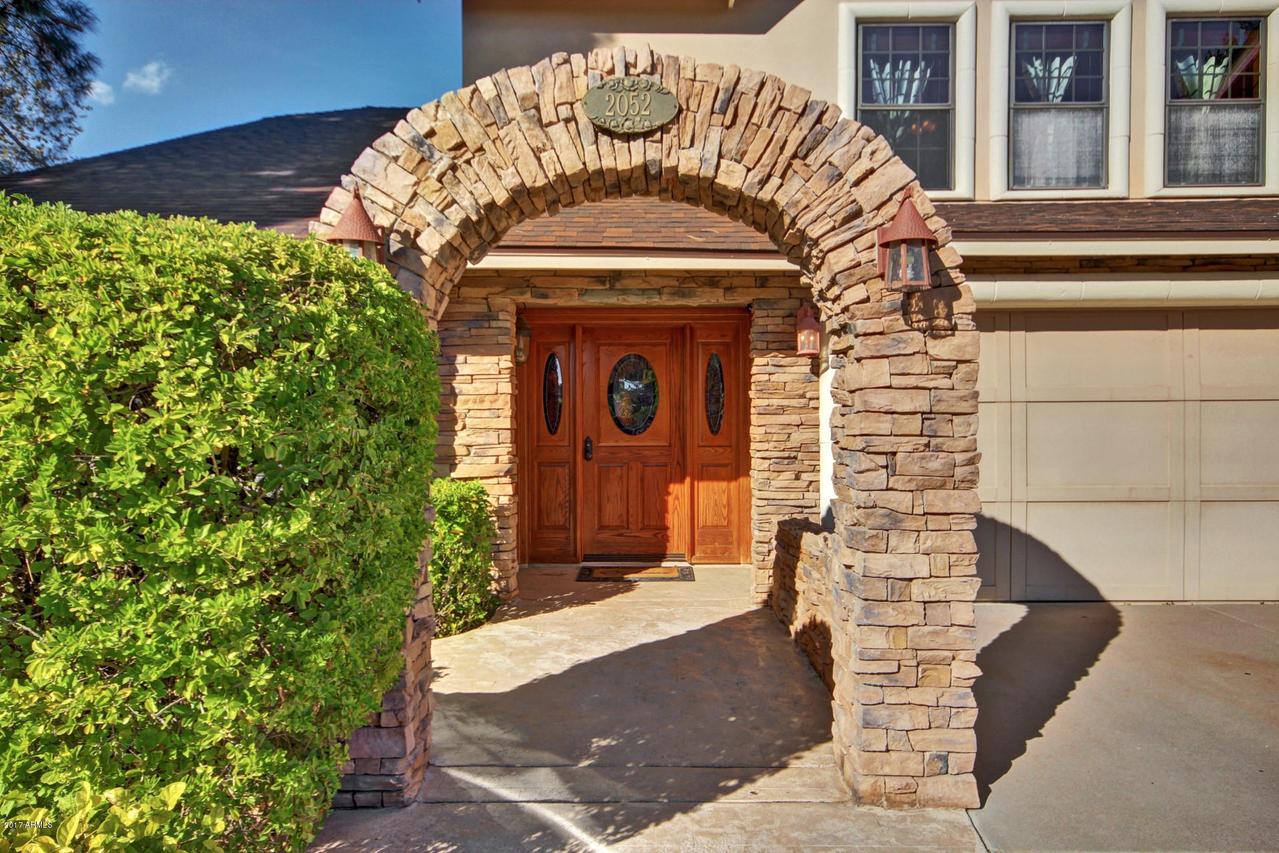 2052 W Medina Ave., Mesa, AZ 85202