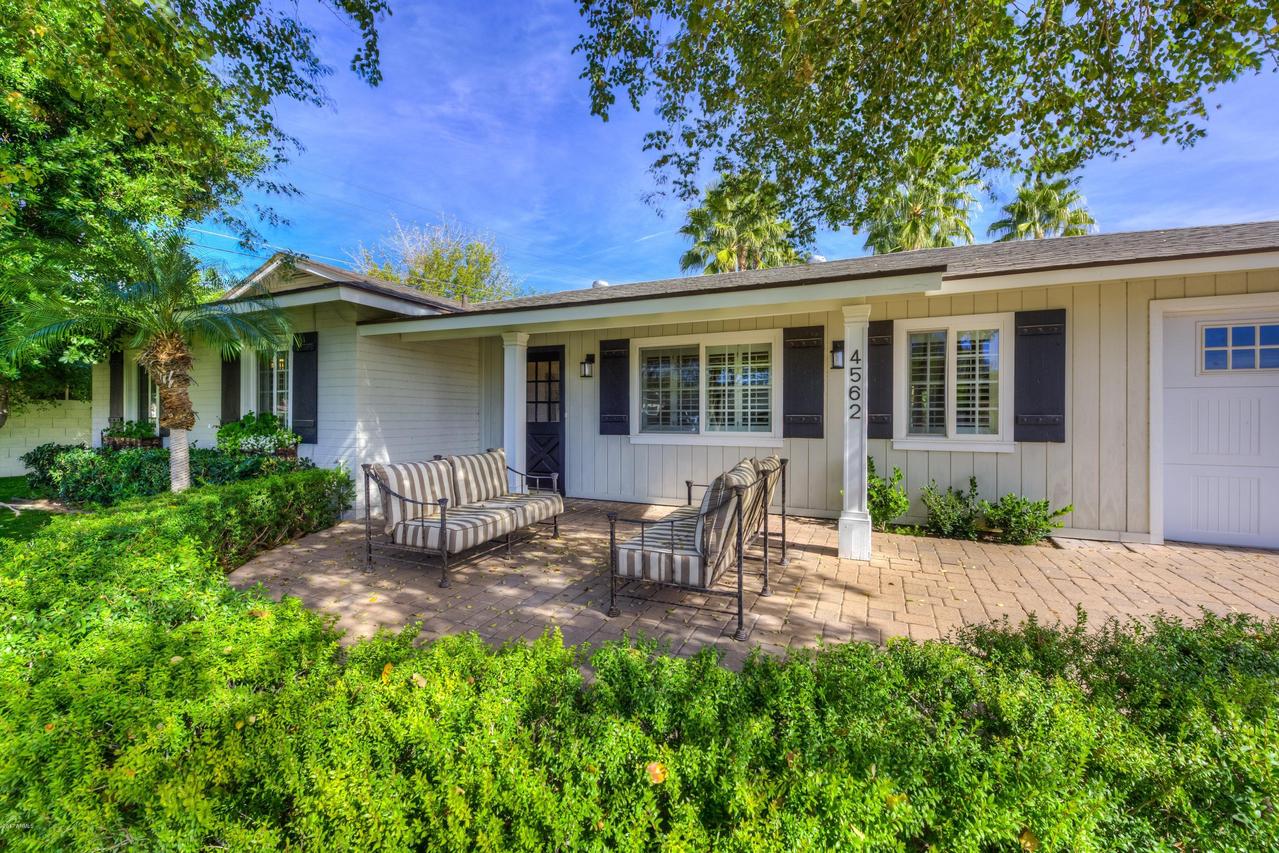 4562 E Calle Ventura, Phoenix, AZ 85018