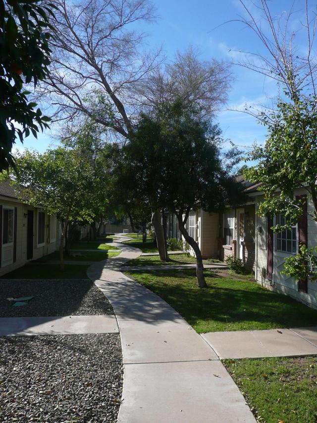 8949 W Loma Ln., Peoria, AZ 85345